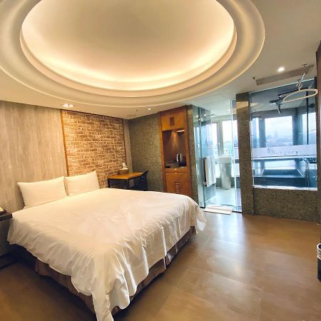 Burgary Hotel Taipei Exterior photo