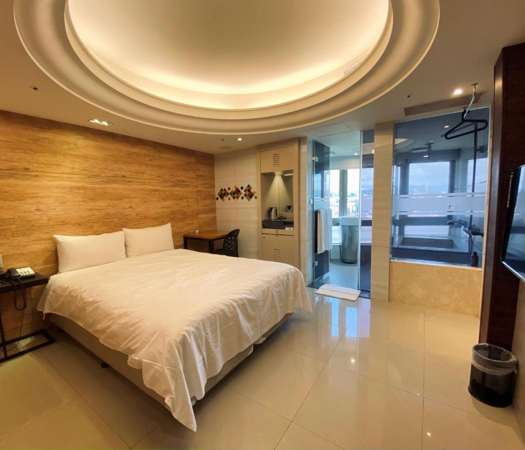 Burgary Hotel Taipei Exterior photo